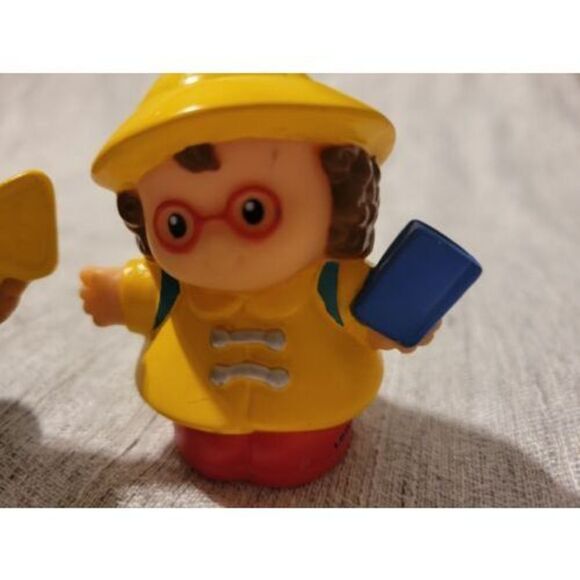 Fisher Price Little People Lot of 2 School Crossing Guard Girl Yellow Raincoat - Picture 3 of 10